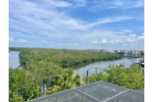 3025 Christophers Watch Ln, Ruskin, FL 33570, Sold 06/22/22