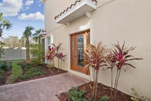 8705 Terracina Lake Dr, Tampa, FL 33625, Sold 06/01/22