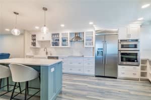 5790 Midnight Pass Rd, Sarasota, FL 34242, Sold 06/03/22