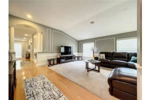 2012 Berry Lake Dr, Brandon, FL 33510, Sold 06/13/22