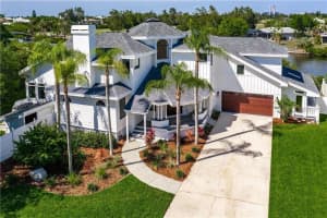 945 BUNKER VIEW DR, APOLLO BEACH, FL 33572 Sold 06/30/22