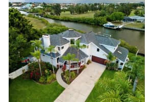 945 BUNKER VIEW DR, APOLLO BEACH, FL 33572 Sold 06/30/22