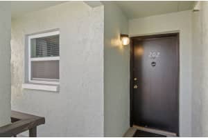 2836 SOMERSET PARK DR #202, TAMPA, FL 33613 Sold 06/22/22