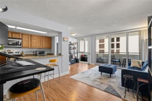 470 3RD ST S #208, ST PETERSBURG, FL 33701 Sold 07/25/22
