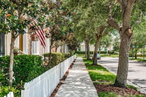 6111 HADLEY COMMONS DR, RIVERVIEW, FL 33578 Sold 07/05/22