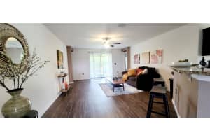 1733 CHATHAM GREEN CIR, RUSKIN, FL 33570 Sold 10/03/22