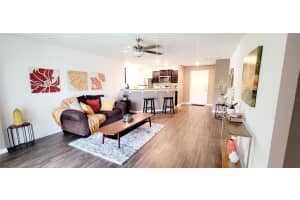 1733 CHATHAM GREEN CIR, RUSKIN, FL 33570 Sold 10/03/22