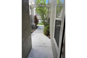 3342 COVERED BRIDGE DR W, DUNEDIN, FL 34698 Sold 07/14/22