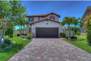 4915 Grand Oak Cir, Madeira Beach, FL 33708, Sold 07/06/22