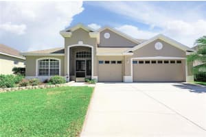 6951 RUNNER OAK DR, WESLEY CHAPEL, FL 33545 Sold 07/14/22