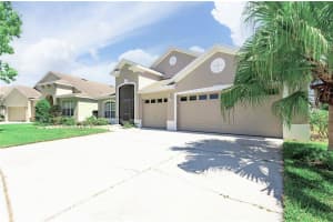 6951 RUNNER OAK DR, WESLEY CHAPEL, FL 33545 Sold 07/14/22