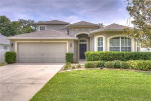 212 Westchester Hills Ln, Valrico, FL 33594, Sold 06/28/22