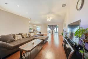 940 RIDGE HAVEN DR, BRANDON, FL 33511 Sold 07/27/22