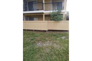8742 MALLARD RESERVE DR #104, TAMPA, FL 33614 Sold 12/09/22