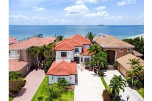 6418 BRIGHT BAY CT, APOLLO BEACH, FL 33572 Sold 08/26/22