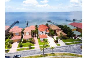 6418 BRIGHT BAY CT, APOLLO BEACH, FL 33572 Sold 08/26/22