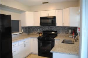 630 S KENSINGTON LAKE CIR, BRANDON, FL 33511 Sold 07/08/22