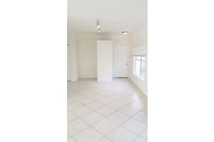 4329 BAYSIDE VILLAGE DR #201, TAMPA, FL 33615 Sold 08/01/22