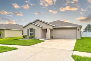 12750 FLATWOOD CREEK DR, GIBSONTON, FL 33534 Sold 07/13/22