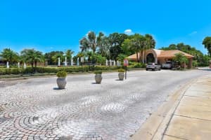 1260 DARTFORD DR, TARPON SPRINGS, FL 34688 Sold 07/01/22