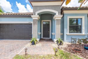 11858 FROST ASTER DR, RIVERVIEW, FL 33579 Sold 07/12/22