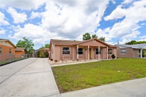 4908 HOLIDAY DR, TAMPA, FL 33615 Sold 07/11/22