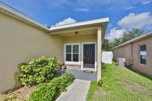 2869 WHISPERING TRAILS DR, WINTER HAVEN, FL 33884 Sold 07/19/22
