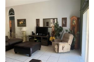 2023 SARAH LOUISE DR, BRANDON, FL 33510 Sold 07/11/22