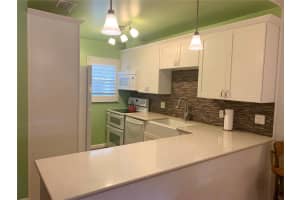 4507 S OAK DR #P12, TAMPA, FL 33611 Sold 08/31/22