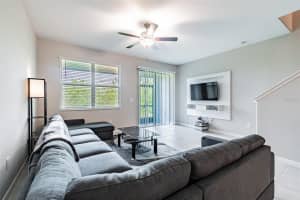 621 ROYAL EMPRESS DR, RUSKIN, FL 33570 Sold 06/30/22