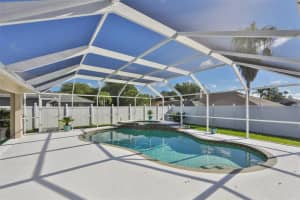 2313 APPALOOSA CIR, SARASOTA, FL 34240 Sold 07/28/22