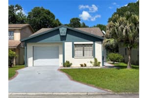 1372 BRAMBLEWOOD DR, LAKELAND, FL 33811 Sold 07/22/22