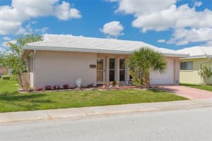 5390 MAGNOLIA TRL N, PINELLAS PARK, FL 33782 Sold 08/16/22