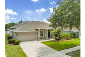 2037 HEARTLAND CIR, VALRICO, FL 33594 Sold 08/24/22