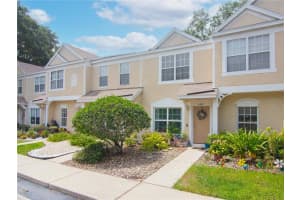 2410 LAKE WOODBERRY CIR, BRANDON, FL 33510 Sold 09/07/22