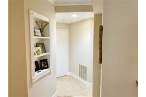 1212 Bay Club Cir, Tampa, FL 33607, Sold 07/06/22
