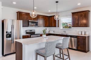 1021 MICHELANGELO LN, WINTER HAVEN, FL 33884 Sold 08/12/22
