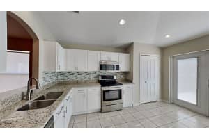 925 SEMINOLE SKY DR, RUSKIN, FL 33570 Sold 07/07/22