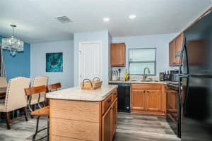 656 CHATHAM WALK DR, RUSKIN, FL 33570 Sold 08/05/22