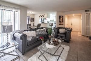 8724 MALLARD RESERVE DR #101, TAMPA, FL 33614 Sold 09/02/22