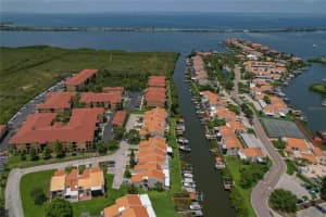 4350 OUTRIGGER LN, TAMPA, FL 33615 Sold 12/09/22