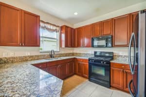 19121 FALCON CREST BLVD, LAND O LAKES, FL 34638 Sold 11/08/22