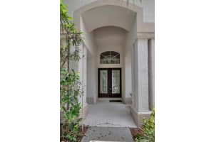 6933 COHASSET CIR, RIVERVIEW, FL 33578 Sold 07/14/22