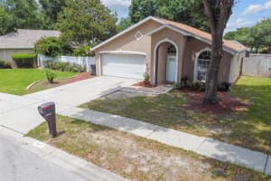 407 SANGRIA DR, VALRICO, FL 33594 Sold 11/30/22