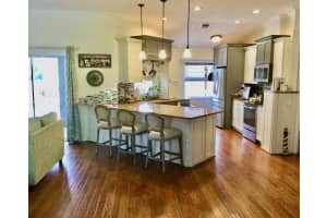 4305 MEADOWLAND CIR, SARASOTA, FL 34233 Sold 10/14/22