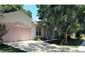 5221 WATSON RD, RIVERVIEW, FL 33578 Sold 07/25/22