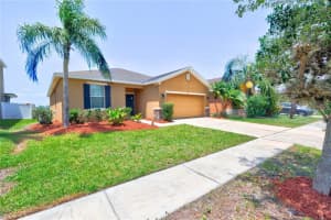 566 19TH ST NW, RUSKIN, FL 33570 Sold 08/19/22