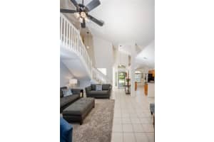 3316 PINE TOP DR, VALRICO, FL 33594 Sold 08/22/22