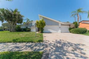 6730 EASTON LN, SARASOTA, FL 34238 Sold 08/05/22