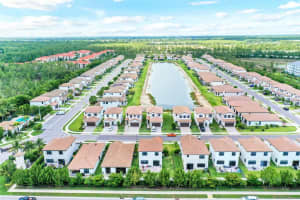 9057 MADRID CIR, NAPLES, FL 34104 Sold 08/26/22